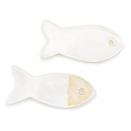 10x19mm IRIDESCENT CREAM Mother of Pearl FISH CHARM